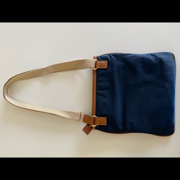 Michael Kors Crossbody Bag - Picture 5 of 7